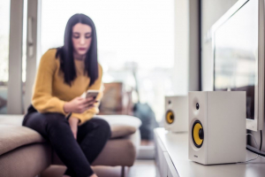 Edifier R1080BT 2.0 Bluetooth hangszóró fehér